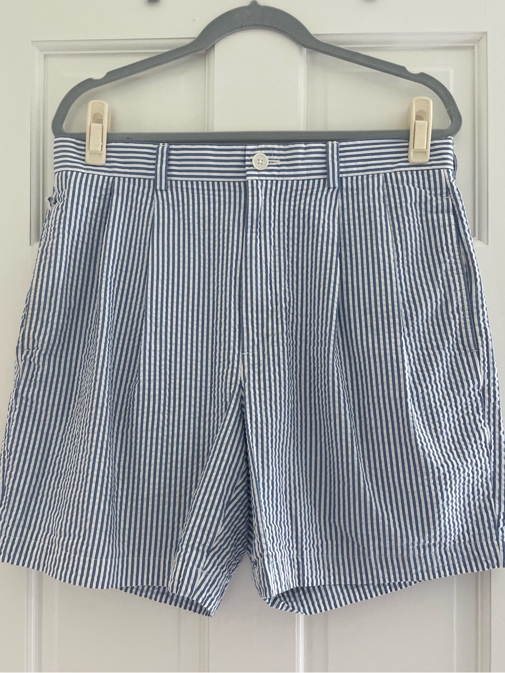 Brooks Brothers Blue and White Seersucker Shorts Size 34